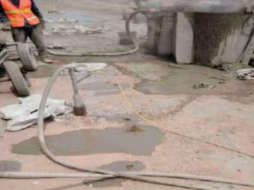 温州水泥混凝土路面板底注浆技术 路面脱空注浆整治方案